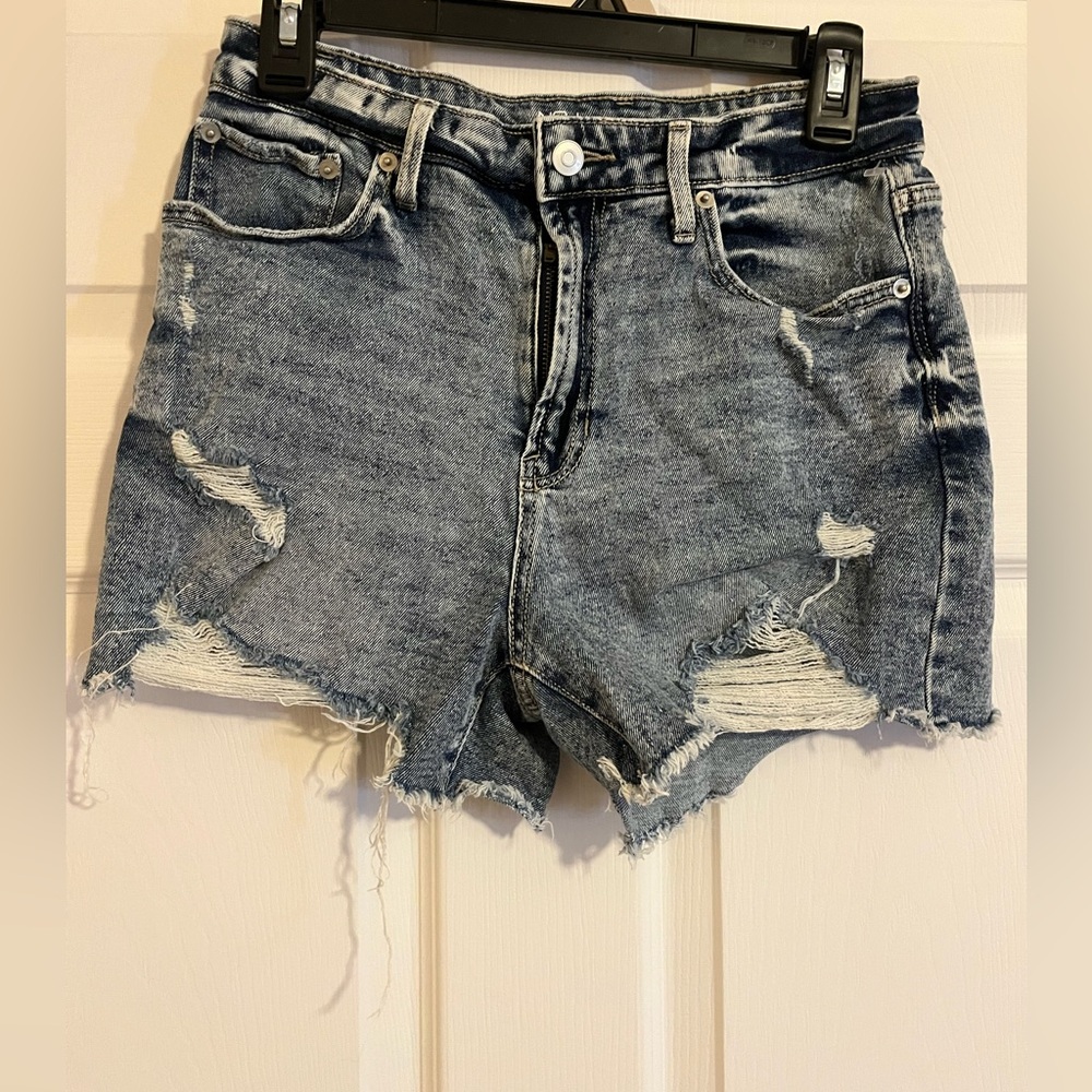 Women’s size 11 (juniors) No Boundaries jean shorts
